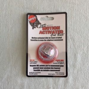 Spot LED Motion Activated Cat Ball/New